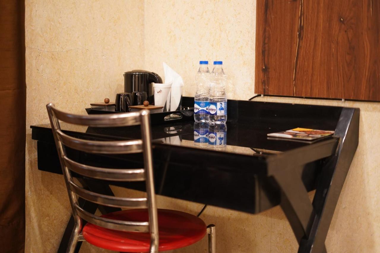 Hotel O Delhi, Near Karol Bagh Main Market And Metro Station New Delhi Luaran gambar