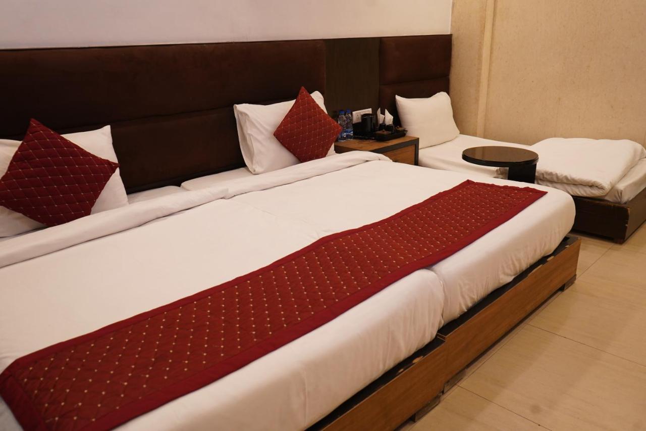 Hotel O Delhi, Near Karol Bagh Main Market And Metro Station New Delhi Luaran gambar