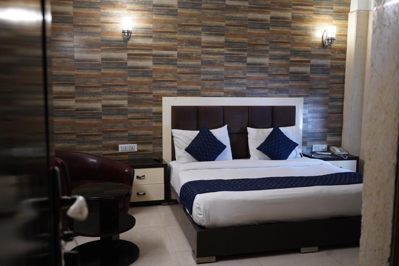 Hotel O Delhi, Near Karol Bagh Main Market And Metro Station New Delhi Luaran gambar