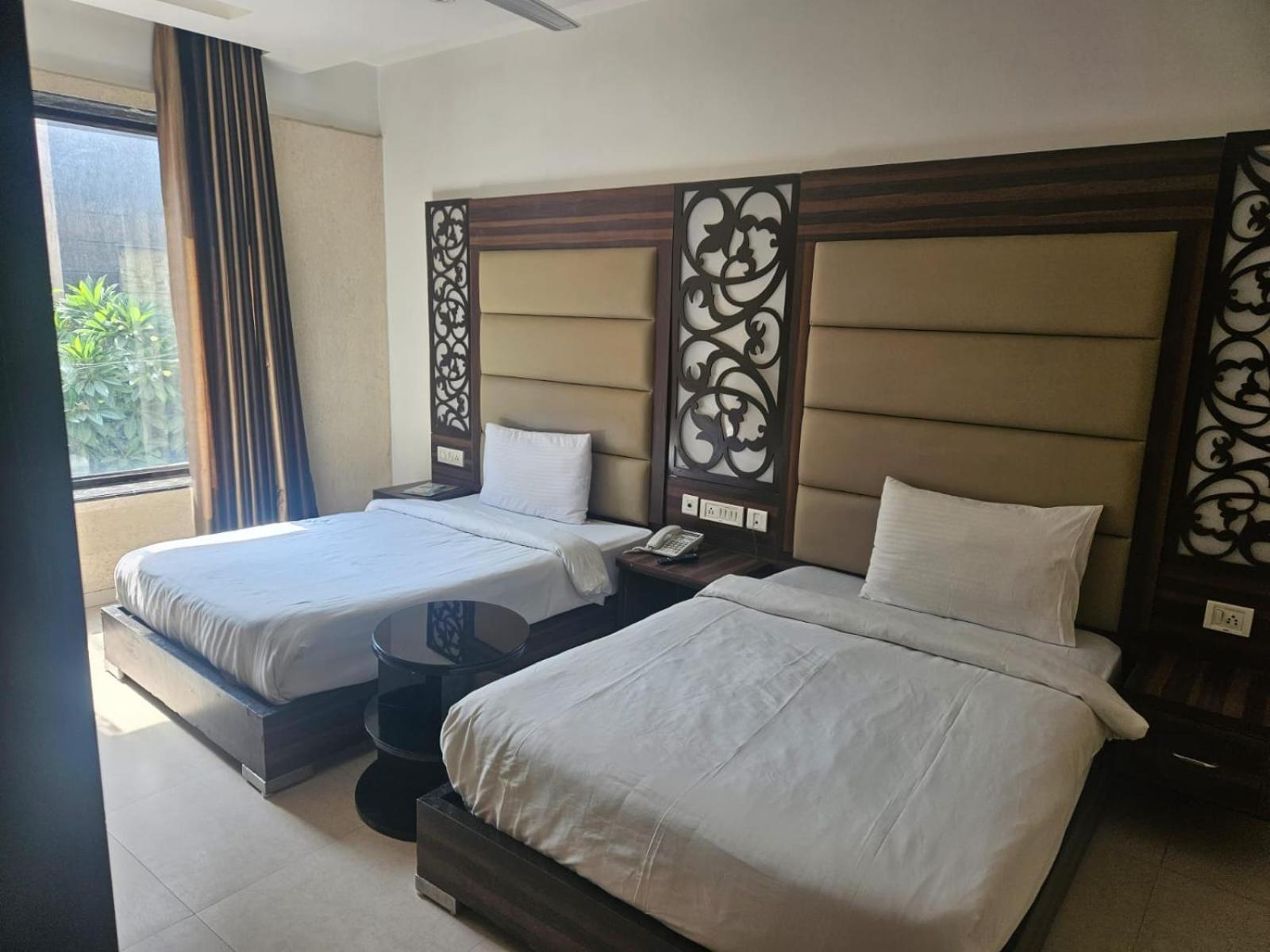 Hotel O Delhi, Near Karol Bagh Main Market And Metro Station New Delhi Luaran gambar